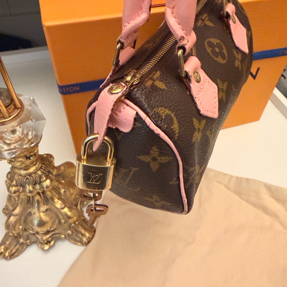 Louis Vuitton Mini Nano speedy - Picture 13 of 14